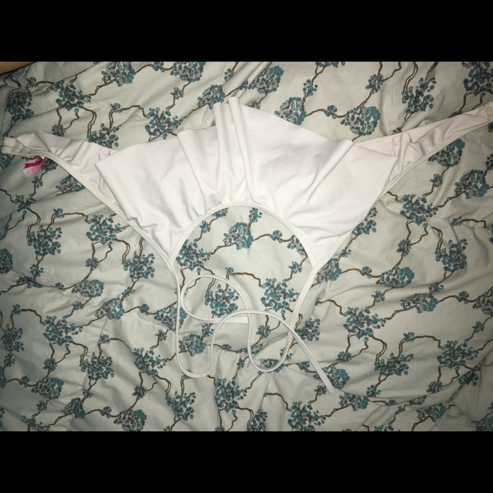 Victoria’s Secret White Halter Flounce Top